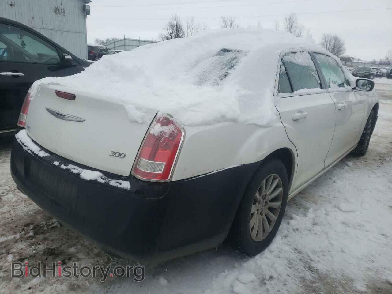 2011 CHRYSLER 300 - VIN: 2C3CA4CG5BH516786 - Фото 4
