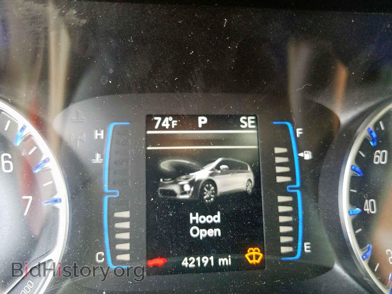 2017 CHRYSLER PACIFICA - VIN: 2C4RC1BG3HR768295 - Photo 8
