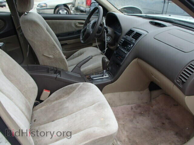 2000 NISSAN MAXIMA - VIN: JN1CA31D7YT543775 - Photo 5