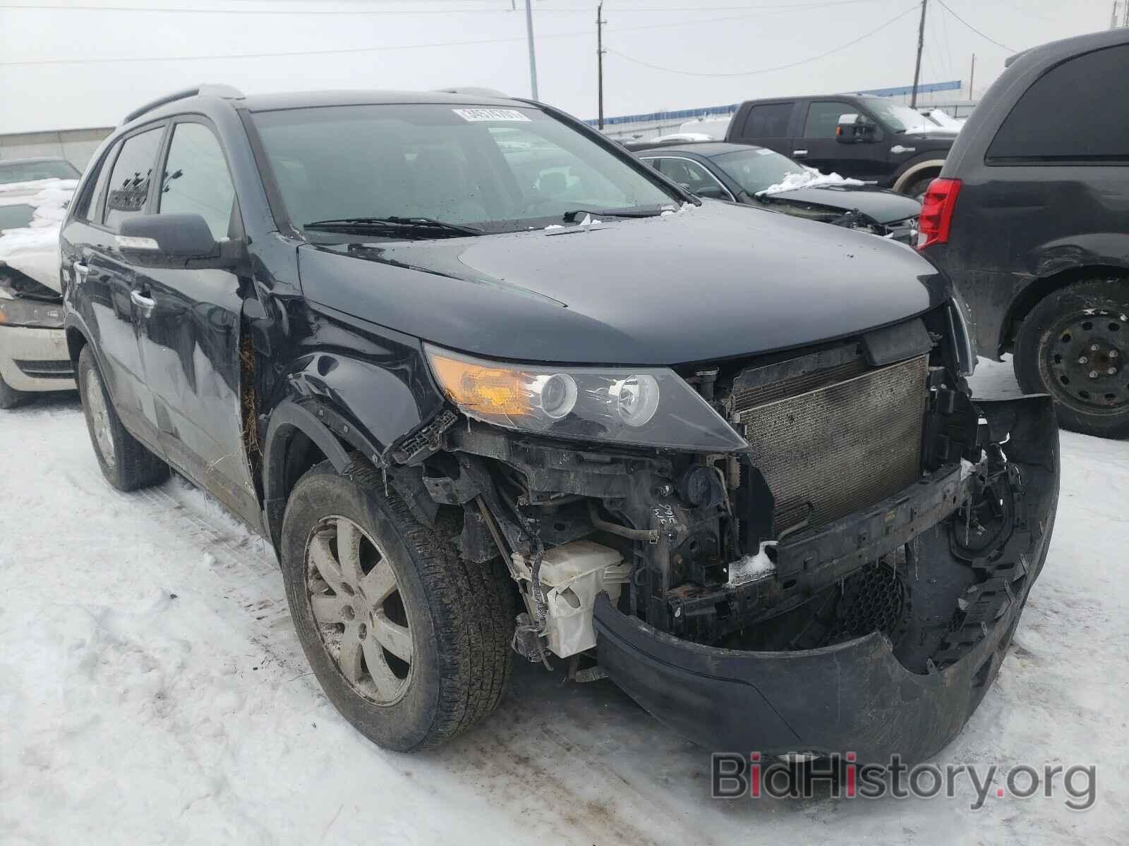 Photo 5XYKTCA65DG313338 - KIA SORENTO 2013