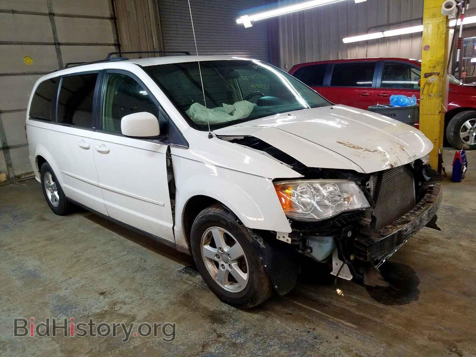 Фотография 2D4RN5DGXBR699887 - DODGE CARAVAN 2011