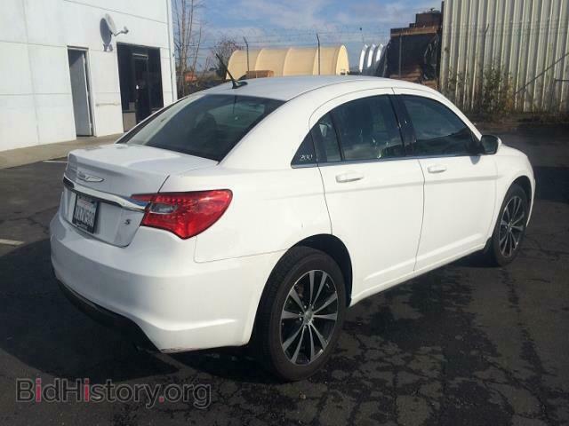 2013 CHRYSLER 200 - VIN: 1C3CCBBB3DN542057 - Фото 2