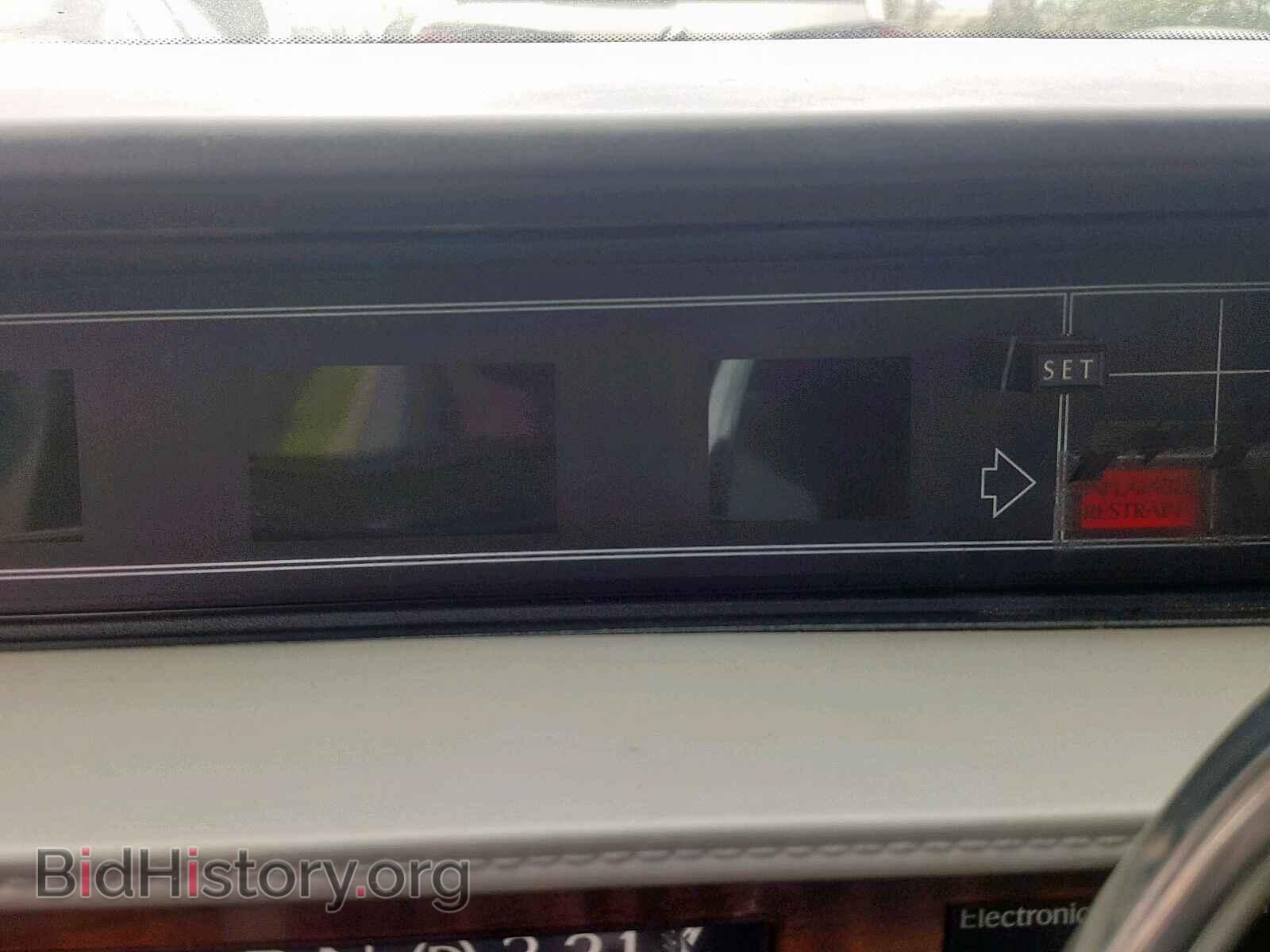 1992 CADILLAC DEVILLE - VIN: 1G6CD53B4N4220711 - Photo 8