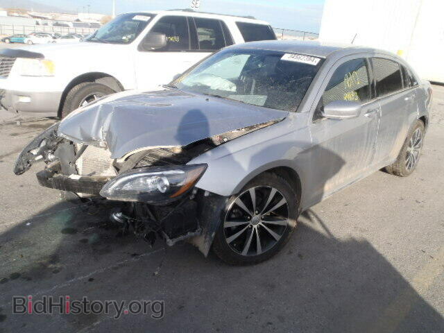 2013 CHRYSLER 200 - VIN: 1C3CCBCG4DN577331 - Фото 2
