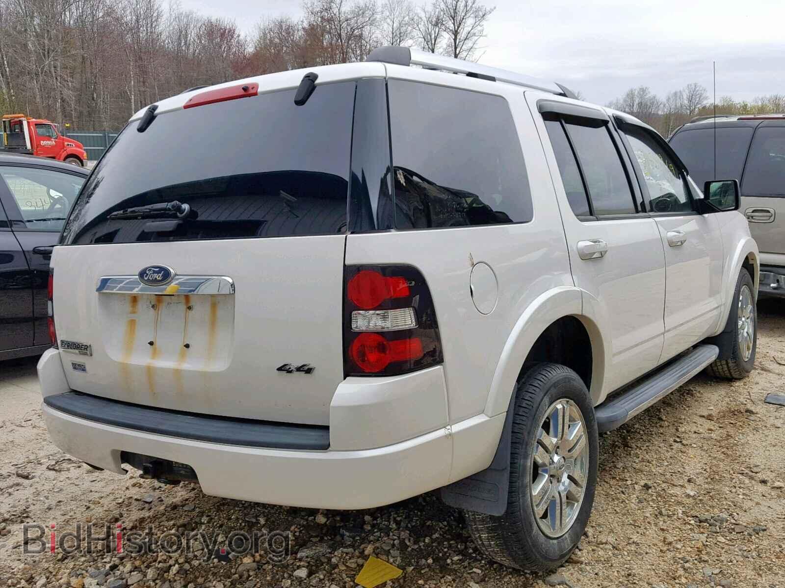 2010 FORD EXPLORER L - VIN: 1FMEU7FE5AUA68564 - Photo 4