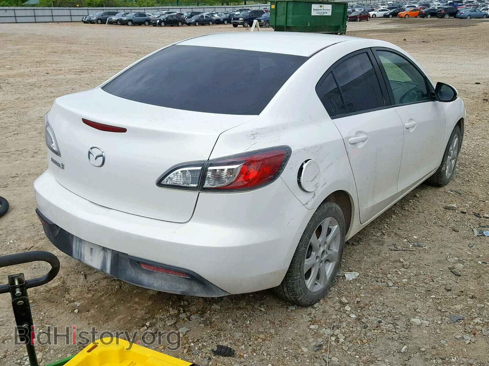 2011 MAZDA 3 - VIN: JM1BL1VF6B1474681 - Photo 4