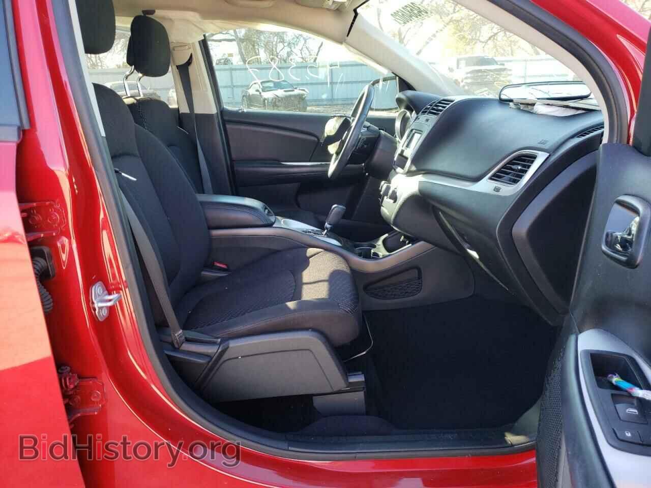 2018 DODGE JOURNEY - VIN: 3C4PDCAB8JT241717 - Фото 5