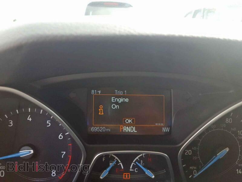 2017 Ford FOCUS (VIN 1FADP3F29HL258489) — photo 8 of 10