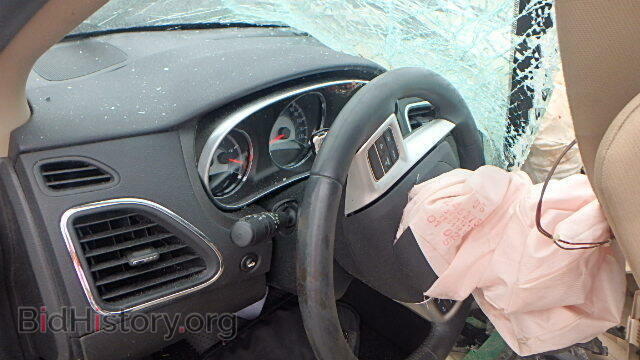 2012 CHRYSLER 200 - VIN: 1C3CCBCB9CN224263 - Photo 8