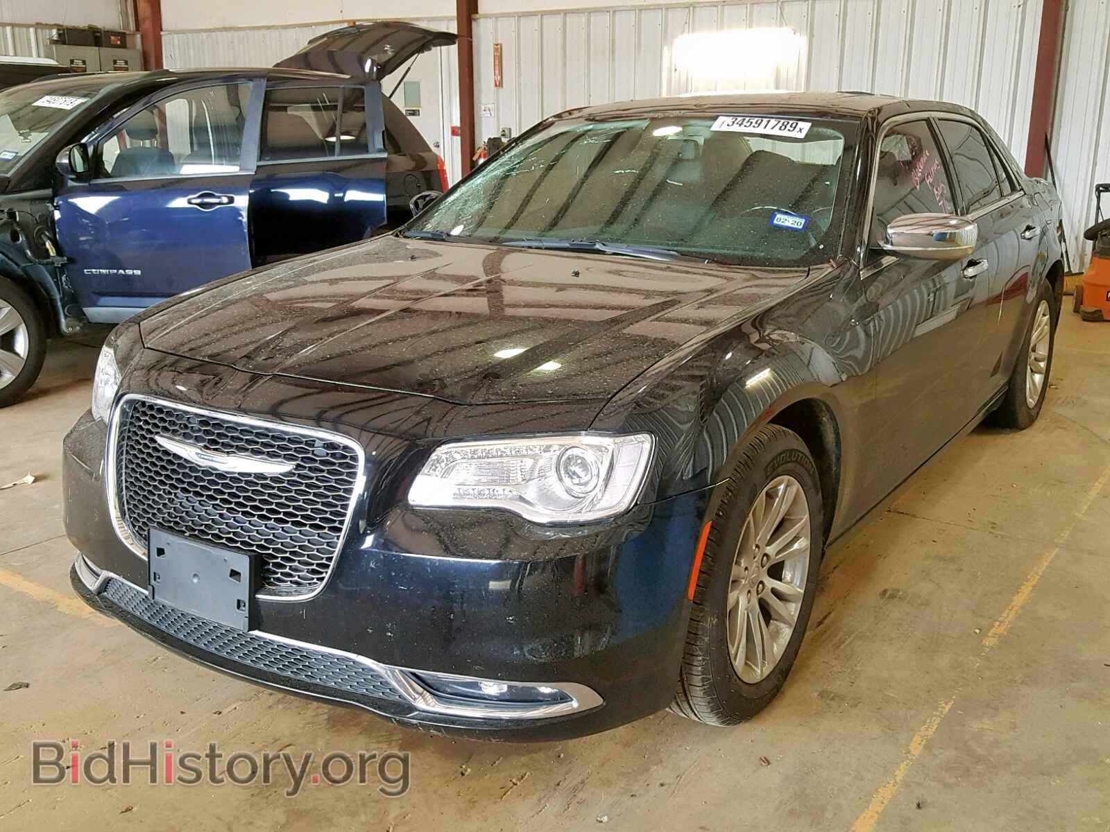 2017 CHRYSLER 300 - VIN: 2C3CCAEG0HH560015 - Фото 2