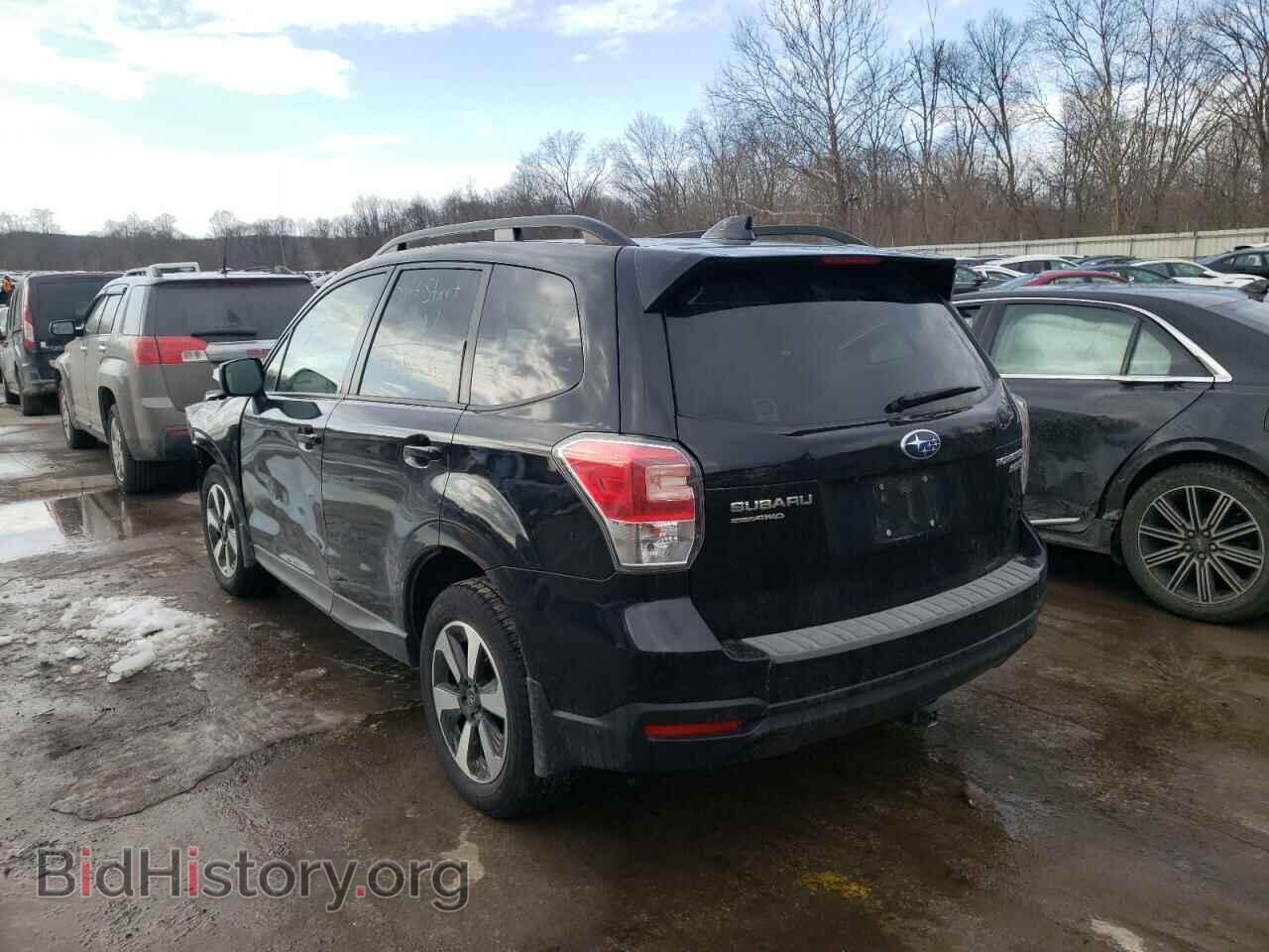 2017 SUBARU FORESTER - VIN: JF2SJAGC4HH803209 - Фото 3