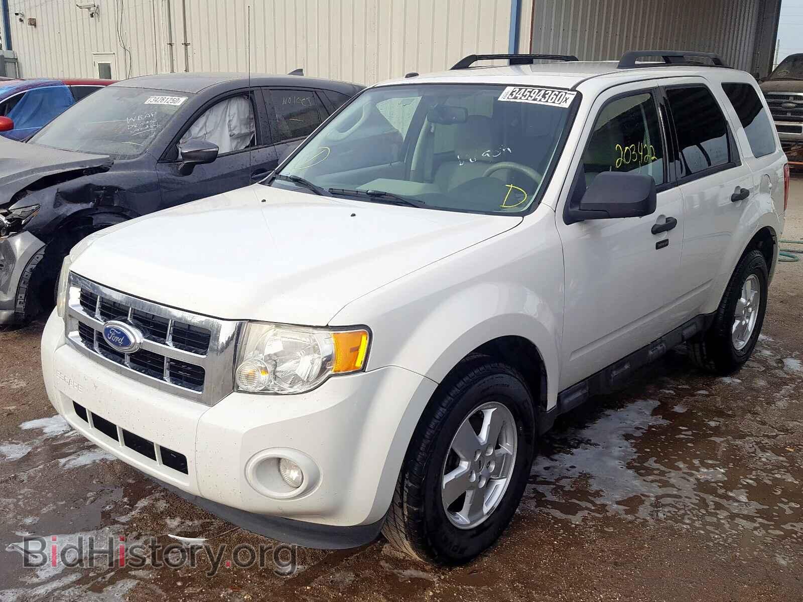 2011 FORD ESCAPE - VIN: 1FMCU0D75BKC16387 - Фото 2