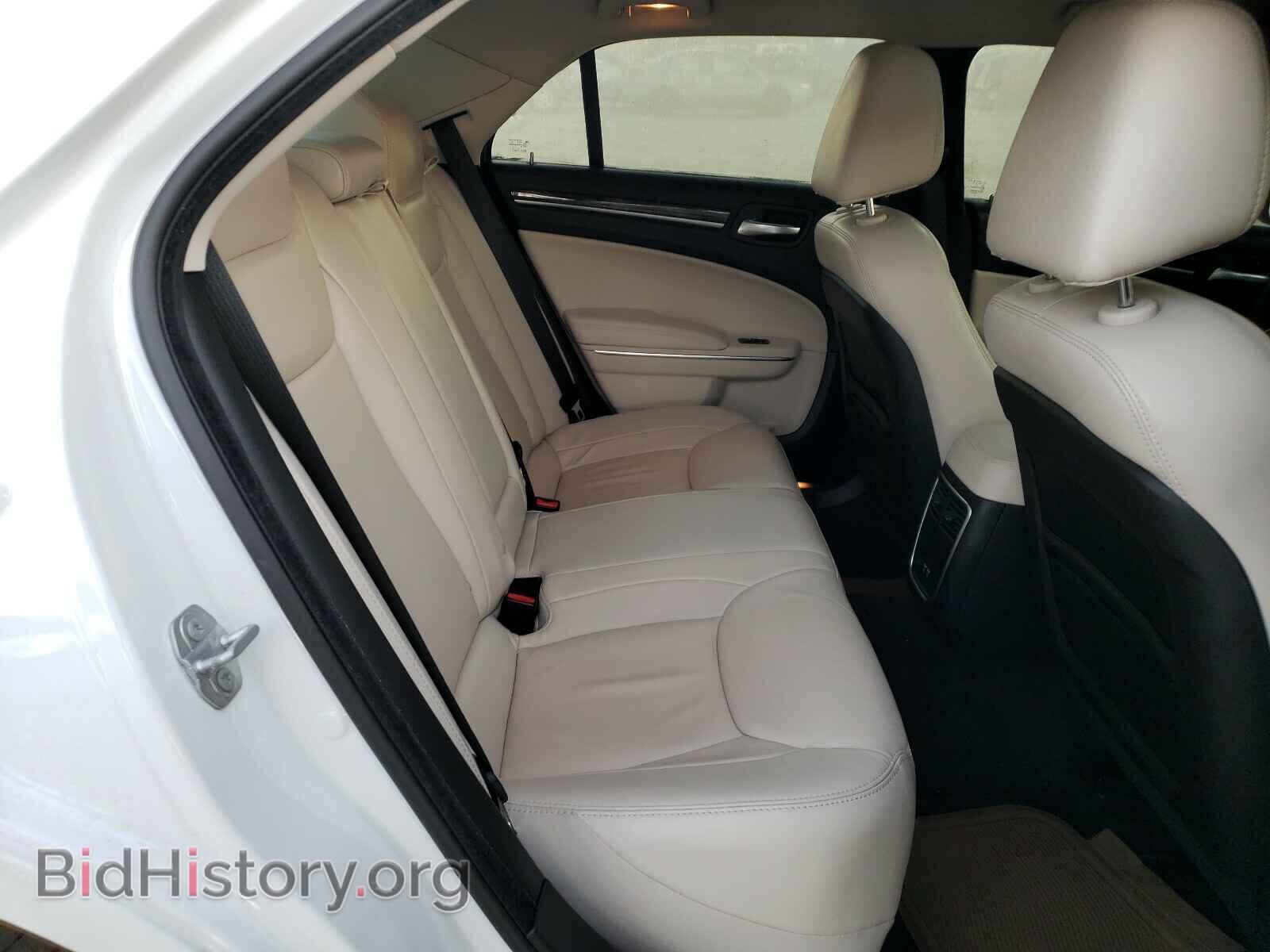 2016 CHRYSLER 300 - VIN: 2C3CCAAG7GH224527 - Фото 6