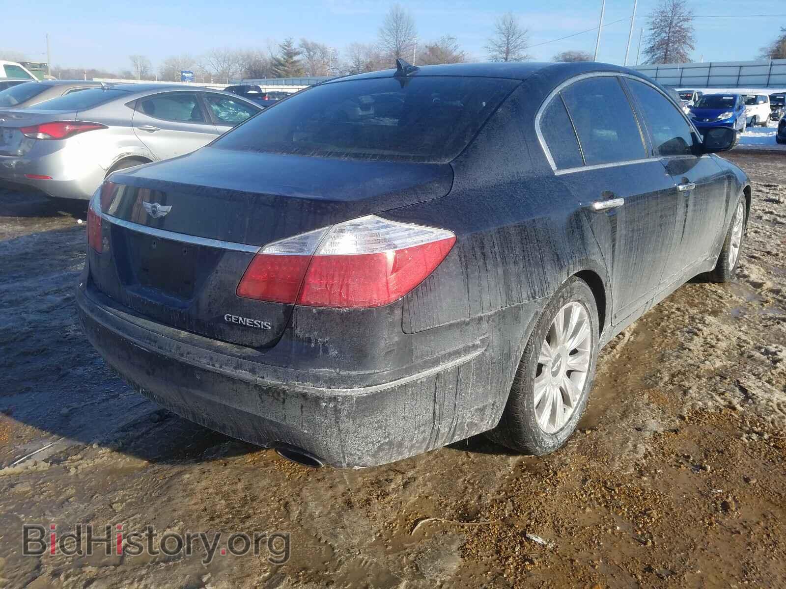 2009 HYUNDAI GENESIS - VIN: KMHGC46E69U046272 - Фото 4