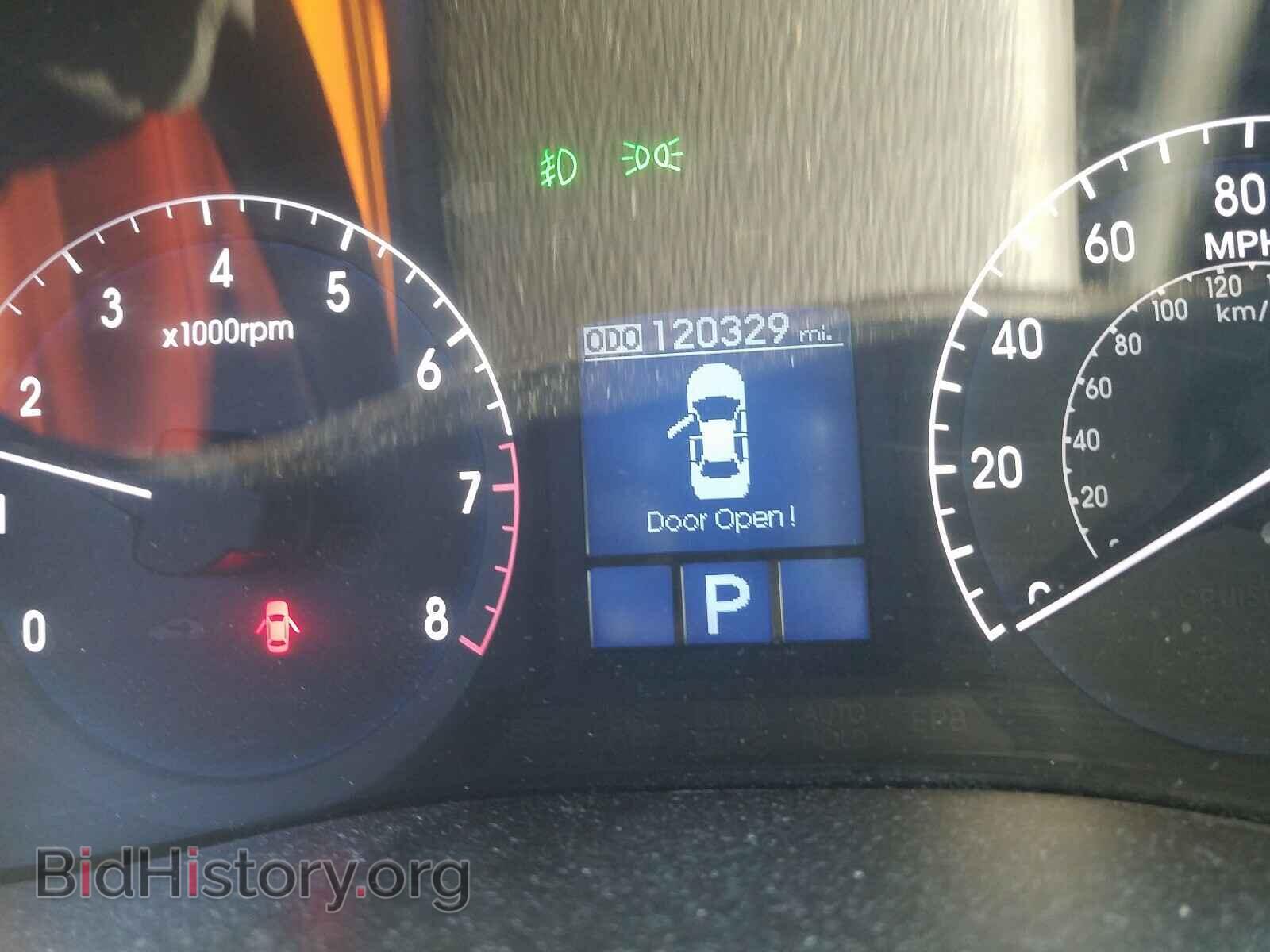 2009 HYUNDAI GENESIS - VIN: KMHGC46E69U046272 - Фото 8