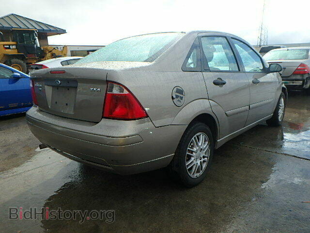 2005 FORD FOCUS - VIN: 1FAFP34N75W214457 - Фото 4
