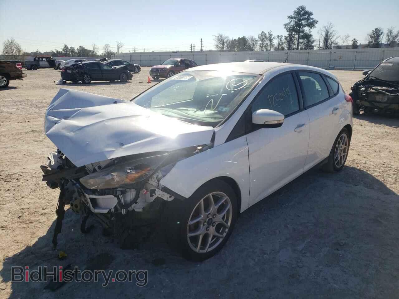 2015 FORD FOCUS - VIN: 1FADP3K28FL302372 - Фото 2