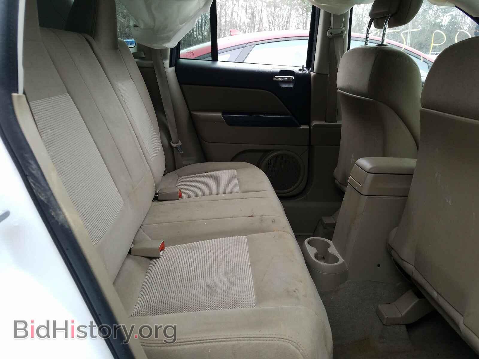 2011 JEEP COMPASS - VIN: 1J4NT1FA6BD252988 - Фото 6