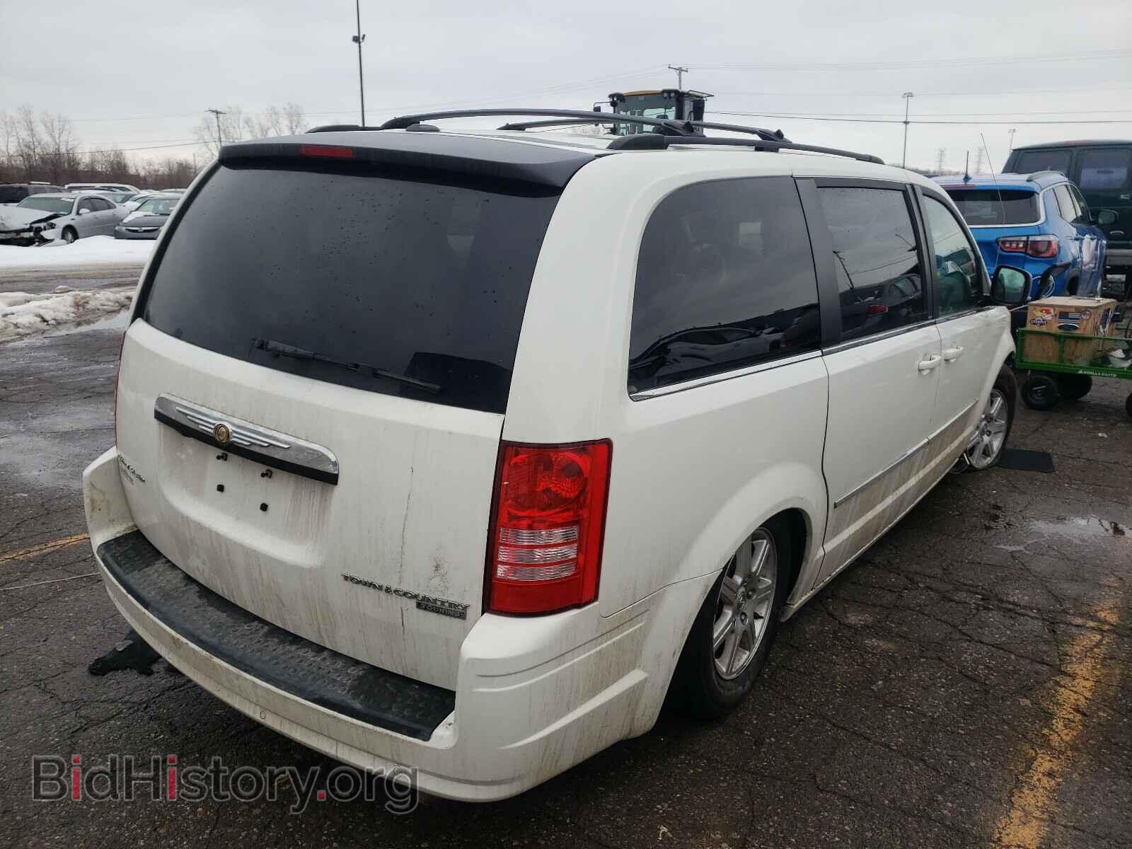 2010 CHRYSLER MINIVAN - VIN: 2A4RR8D15AR381327 - Фото 4