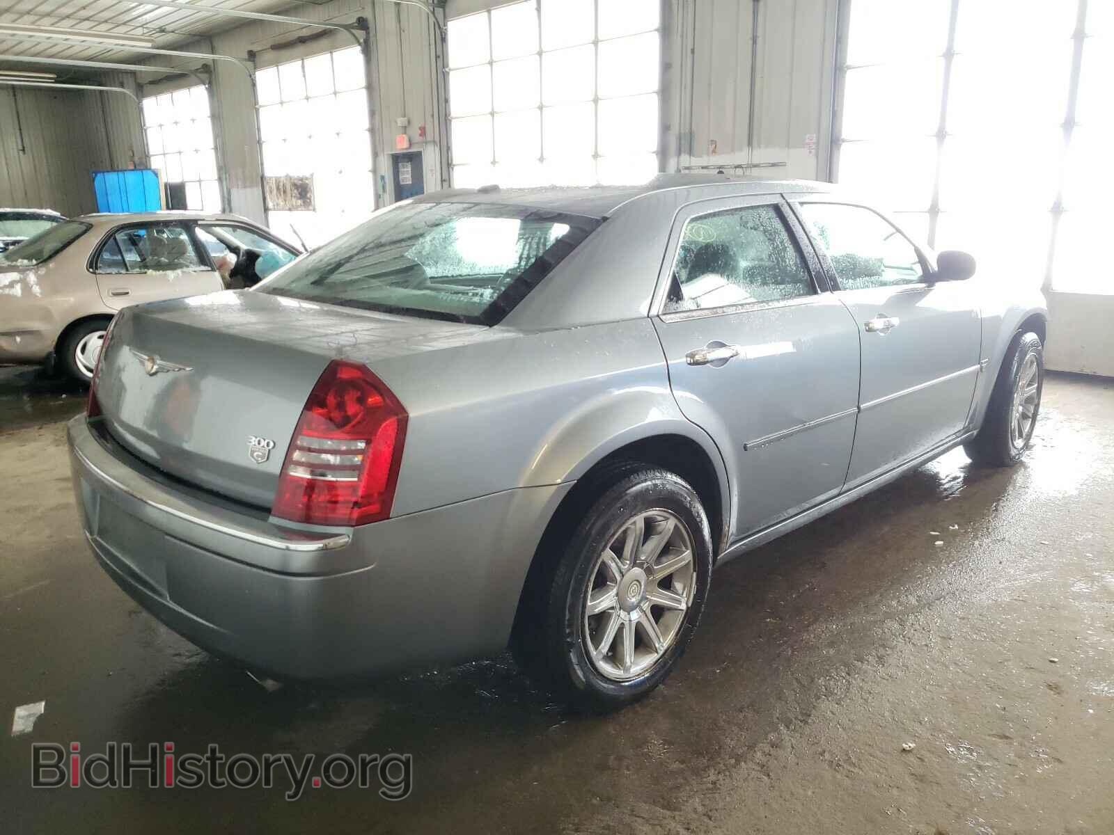 2007 CHRYSLER 300 - VIN: 2C3KK63HX7H804257 - Фото 4