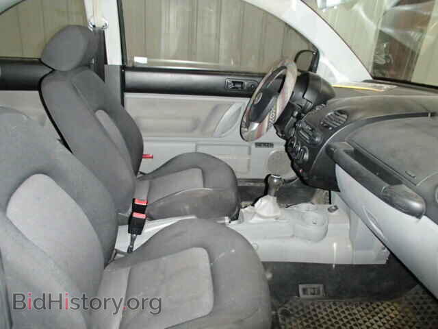 2003 VOLKSWAGEN BEETLE - VIN: 3VWBK21C93M424203 - Фото 5