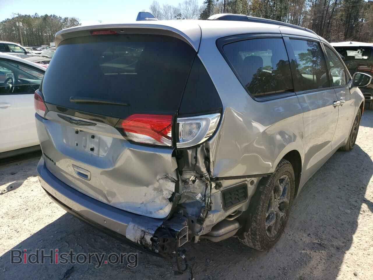 2019 CHRYSLER PACIFICA - VIN: 2C4RC1BG9KR569422 - Фото 4