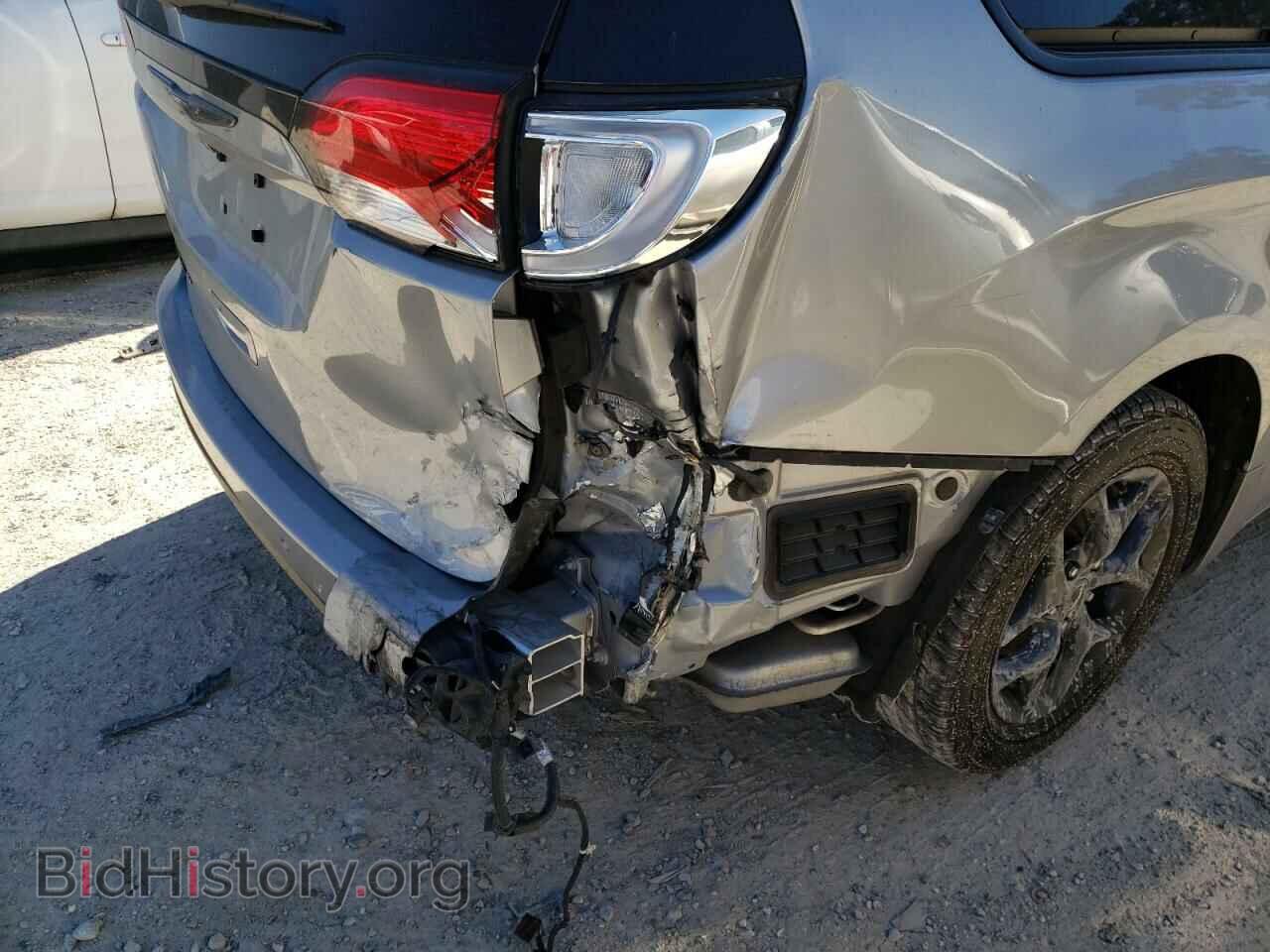 2019 CHRYSLER PACIFICA - VIN: 2C4RC1BG9KR569422 - Фото 9