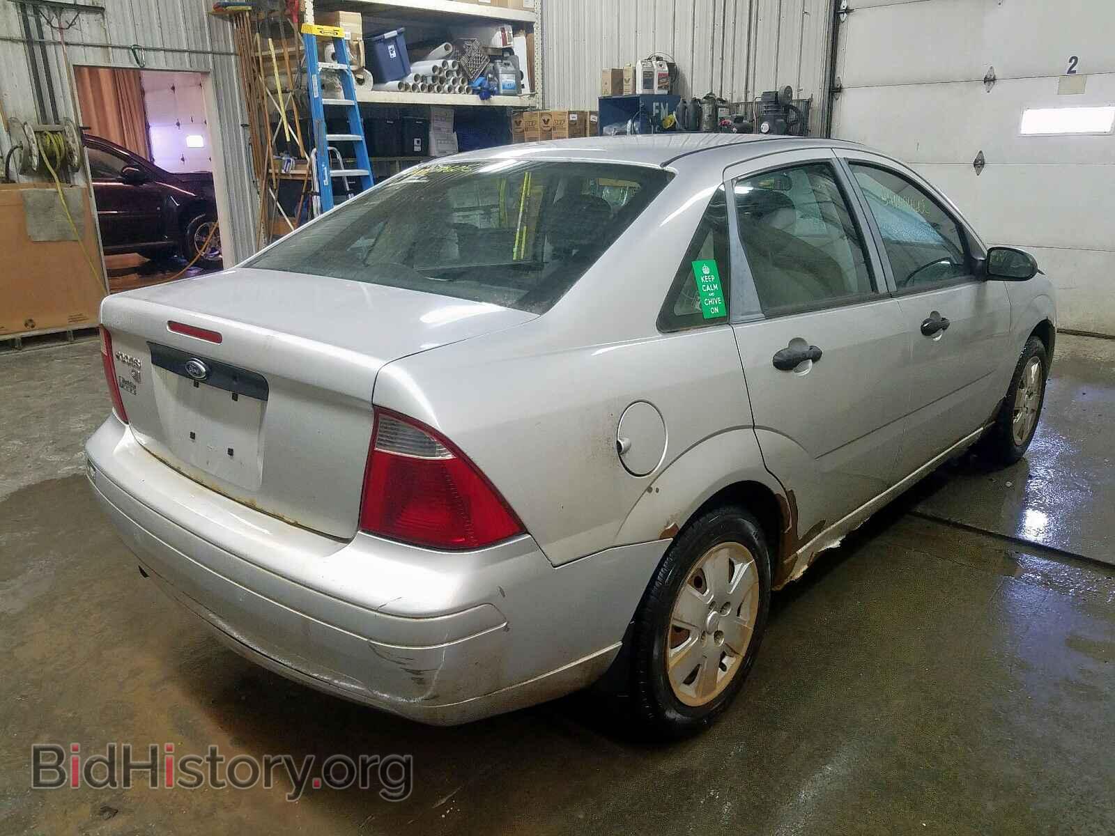 2007 FORD FOCUS - VIN: 1FAFP34NX7W316418 - Фото 4