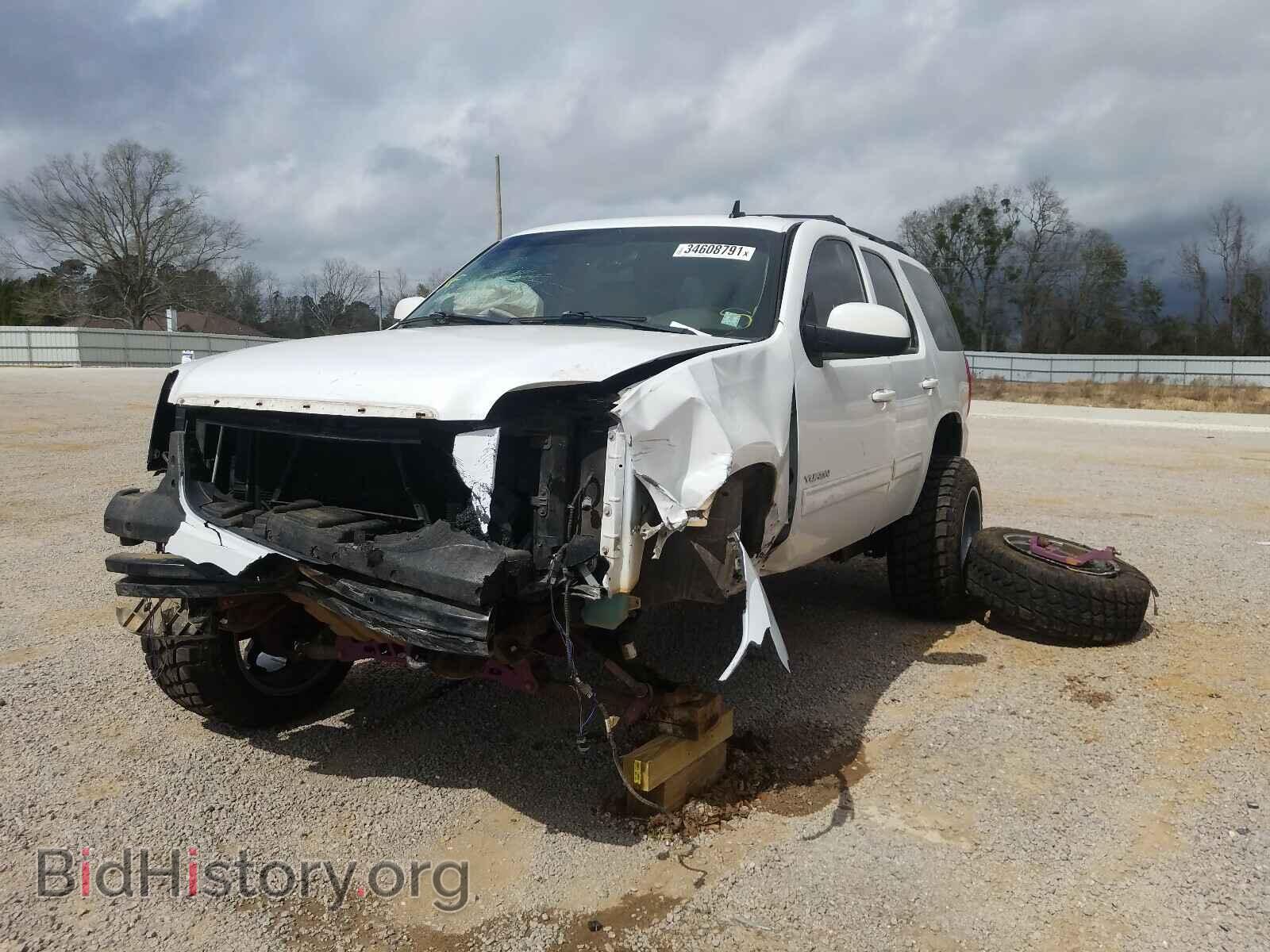 2011 GMC YUKON - VIN: 1GKS1AE07BR396130 - Фото 2