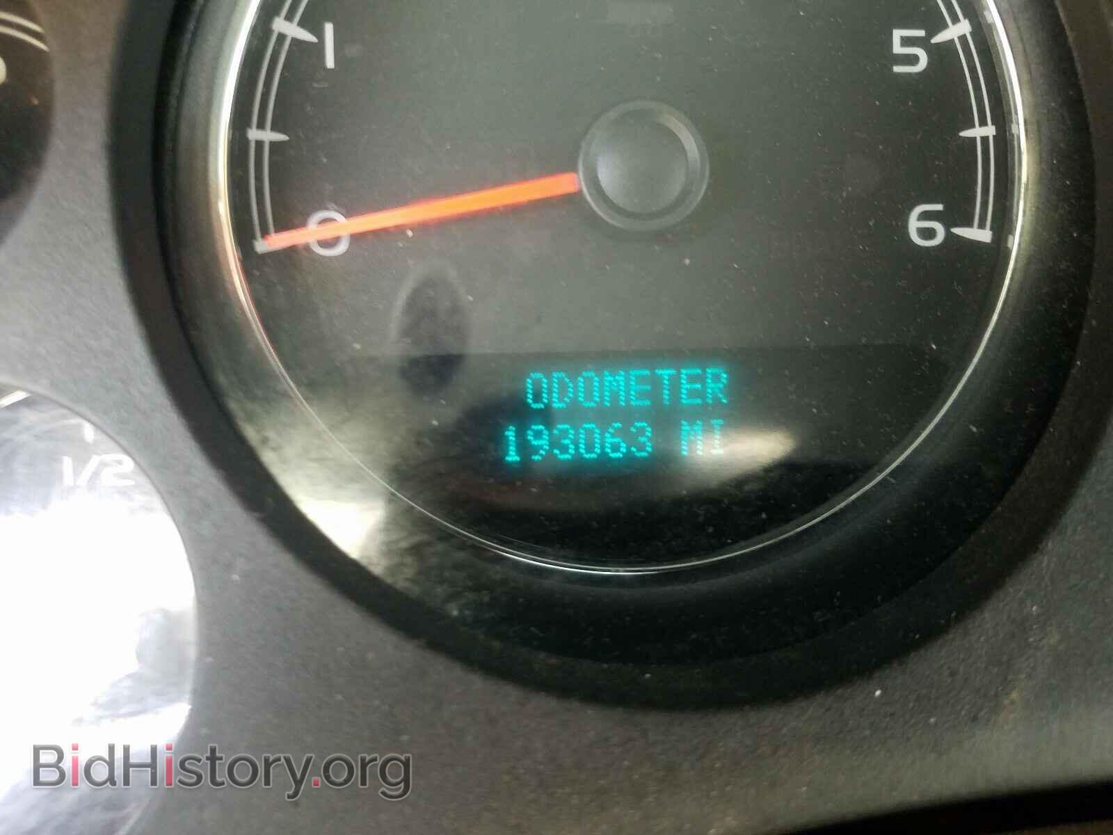 2011 GMC YUKON - VIN: 1GKS1AE07BR396130 - Фото 8