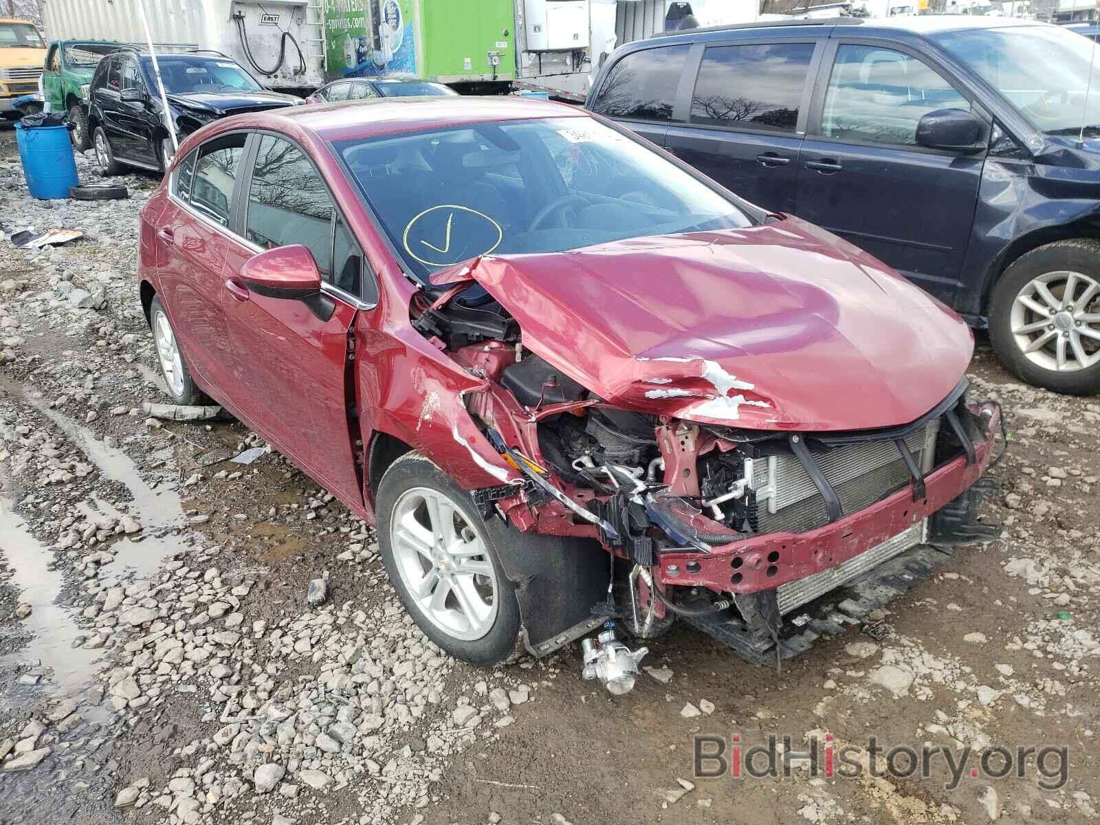 Photo 3G1BE6SM0JS654786 - CHEVROLET CRUZE 2018