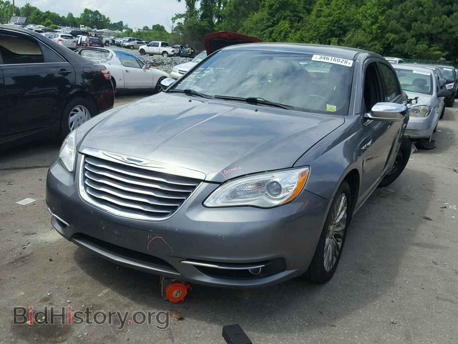 2011 CHRYSLER 200 - VIN: 1C3BC2FG2BN624506 - Фото 2