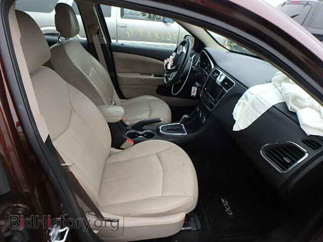 2012 CHRYSLER 200 - VIN: 1C3CCBCB1CN277748 - Фото 5