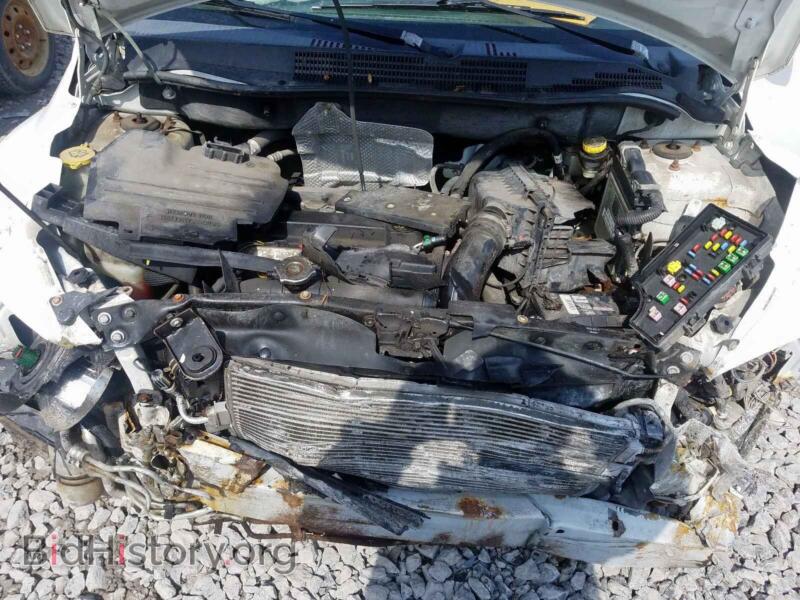 2008 Dodge CALIBER (VIN 1B3HB48B28D562708) — фото 7 из 10