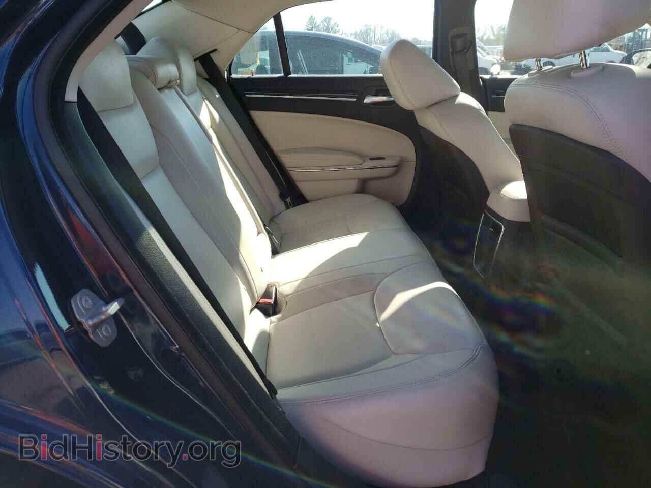 2016 CHRYSLER 300 - VIN: 2C3CCARG7GH261629 - Фото 6