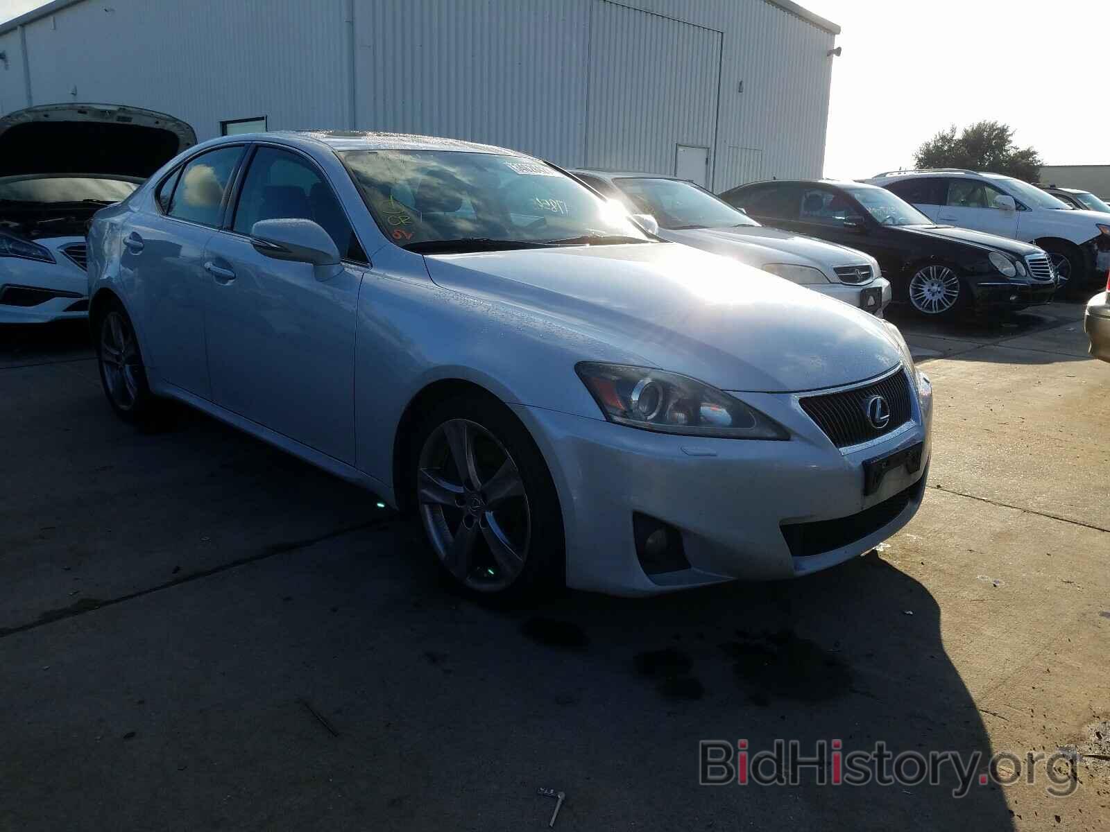 Photo JTHBE5C26B5027017 - LEXUS IS 2011