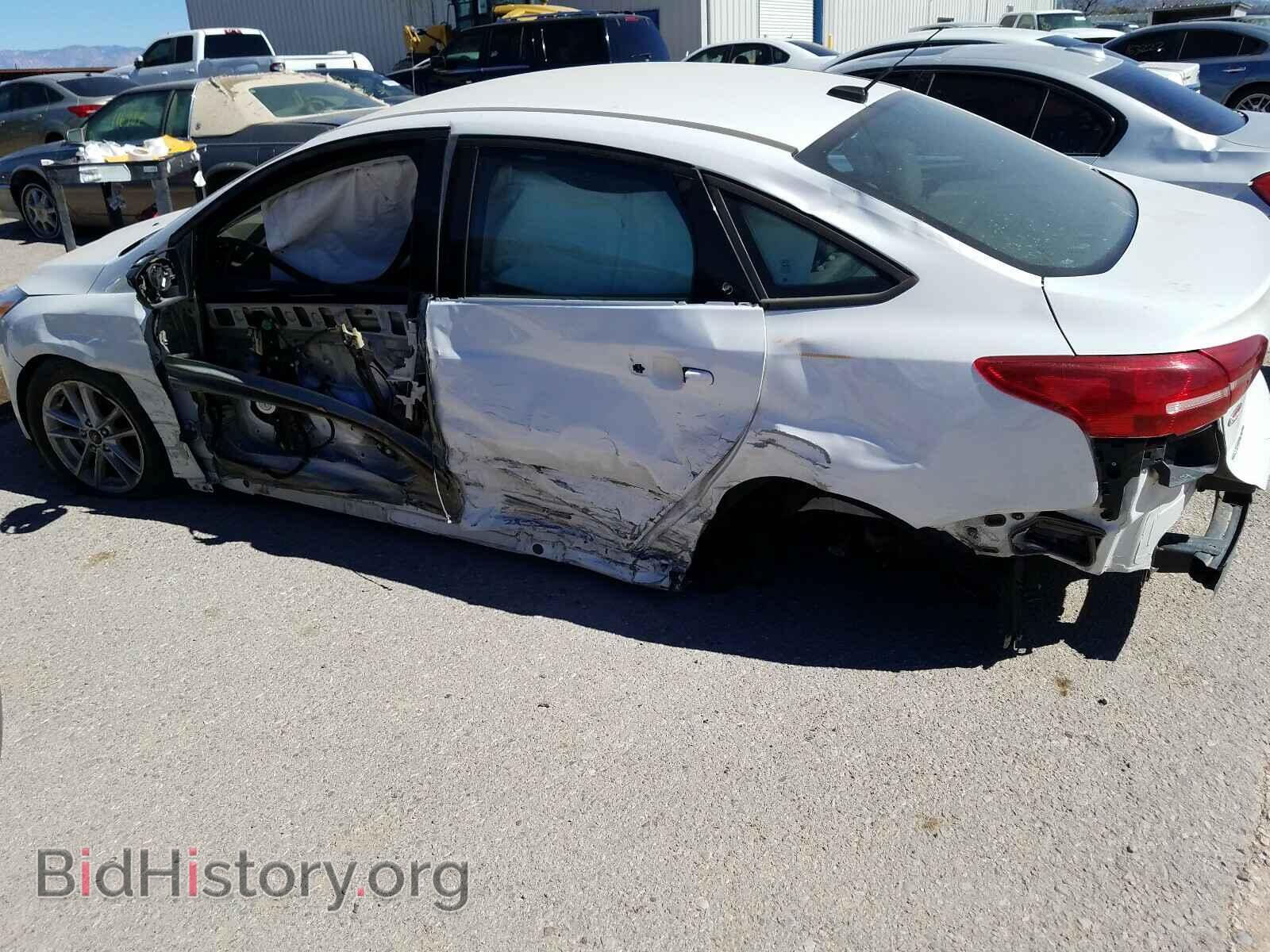 2017 FORD FOCUS - VIN: 1FADP3F25HL215736 - Фото 9