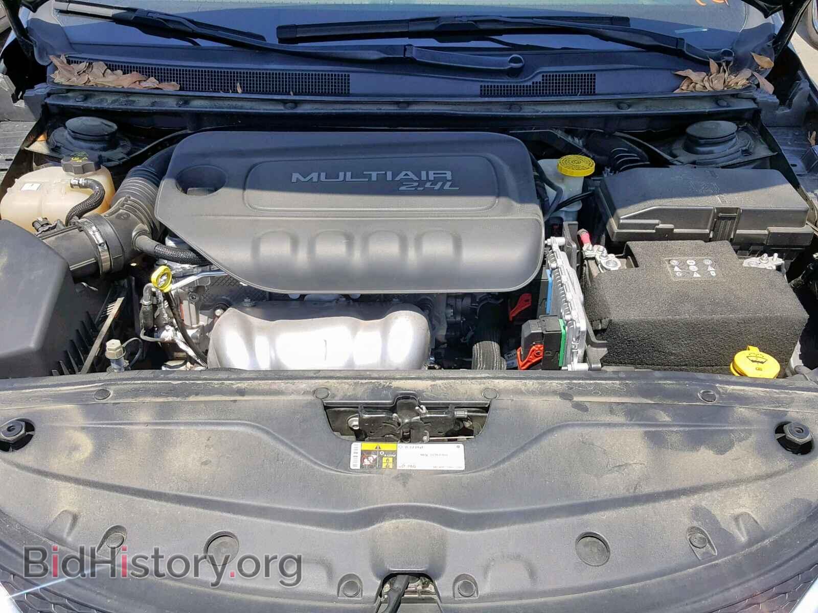 2016 CHRYSLER 200 - VIN: 1C3CCCAB9GN179064 - Photo 7