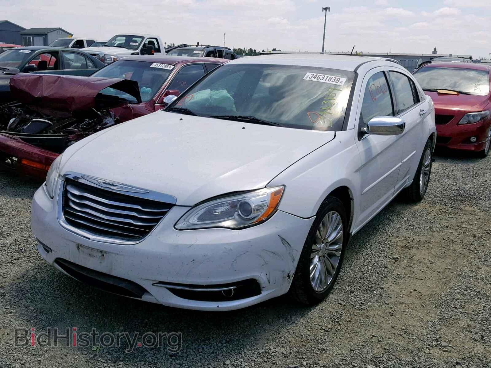2012 CHRYSLER 200 - VIN: 1C3CCBCB7CN203492 - Фото 2