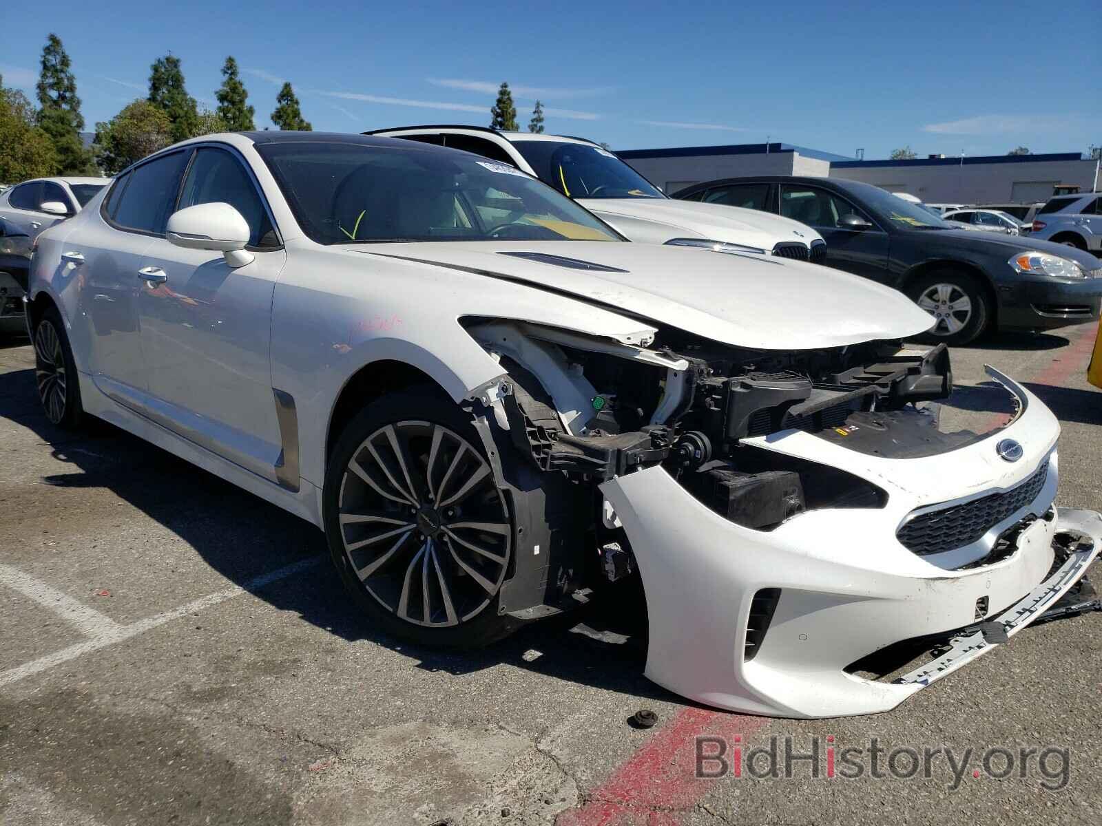 Photo KNAE25LA8J6023779 - KIA STINGER 2018