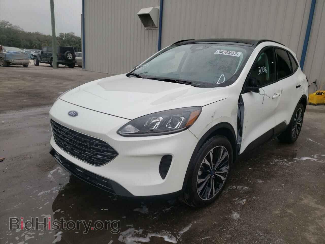 2021 FORD ESCAPE - VIN: 1FMCU0G60MUB00329 - Фото 2