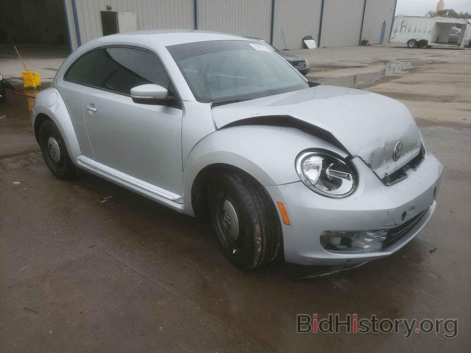 Photo 3VWJX7AT3DM666061 - VOLKSWAGEN BEETLE 2013