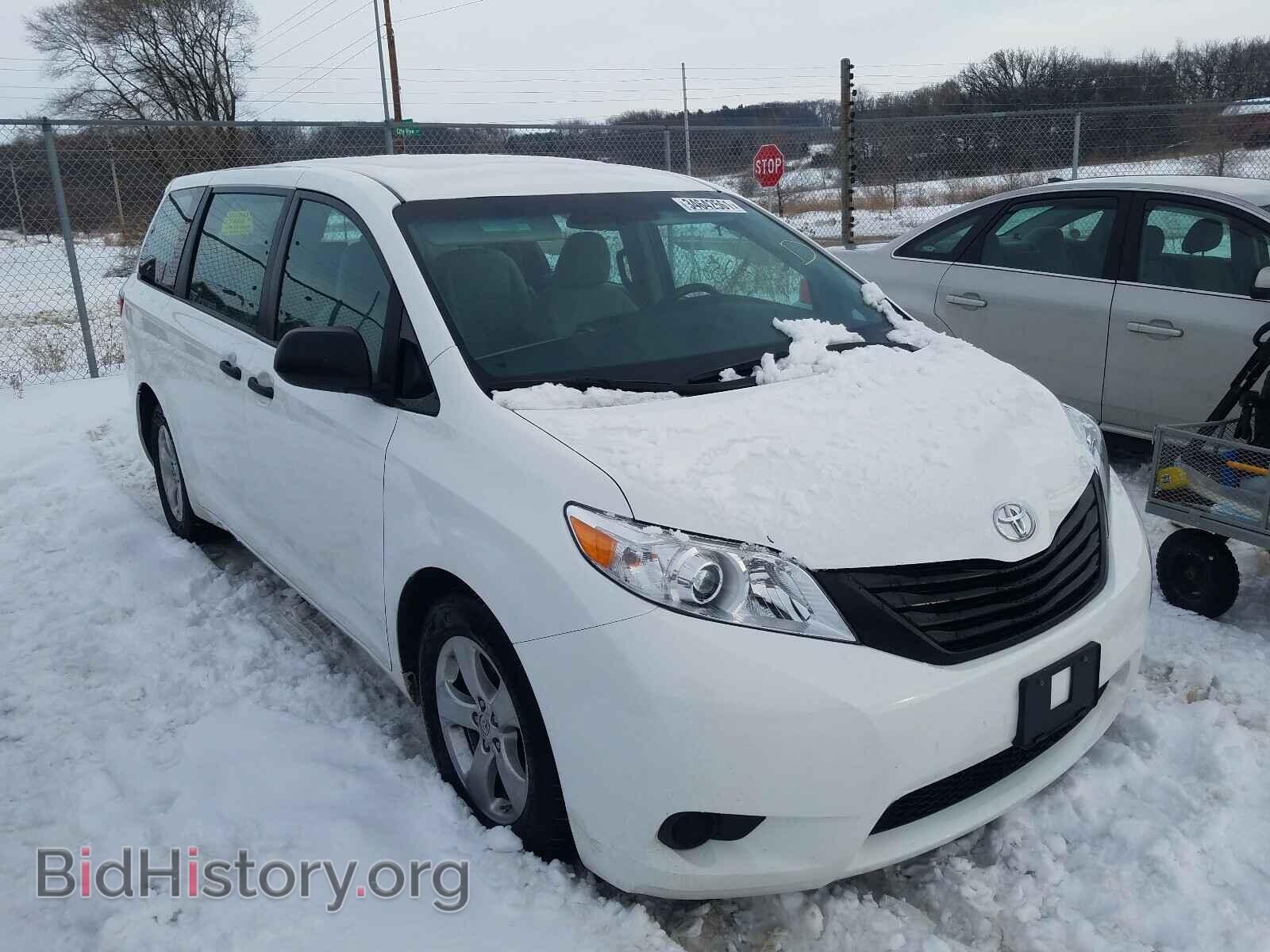 Photo 5TDZZ3DC8HS868517 - TOYOTA SIENNA 2017