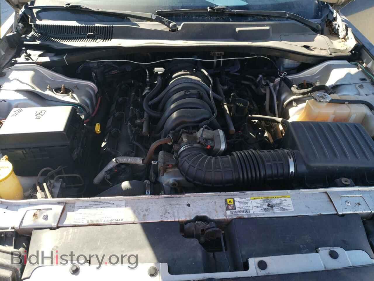 2008 CHRYSLER 300 - VIN: 2C3LK63H68H257803 - Photo 7