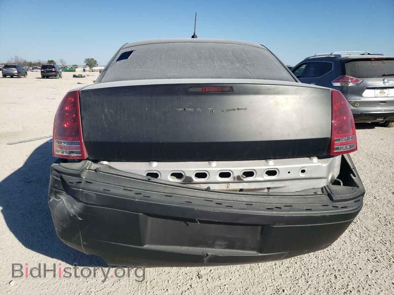 2008 CHRYSLER 300 - VIN: 2C3LK63H68H257803 - Photo 9