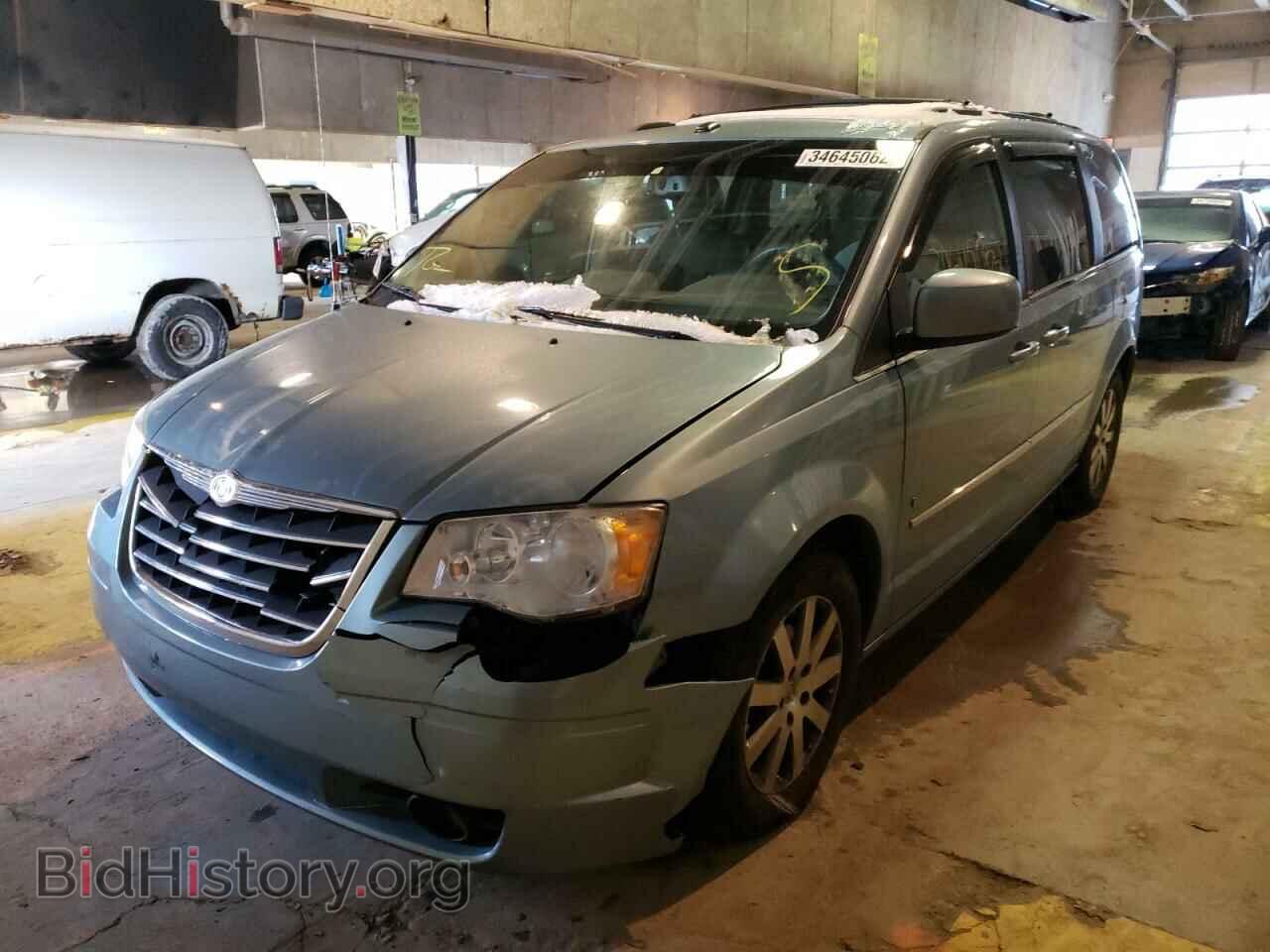 2009 CHRYSLER MINIVAN - VIN: 2A8HR54159R647191 - Фото 2