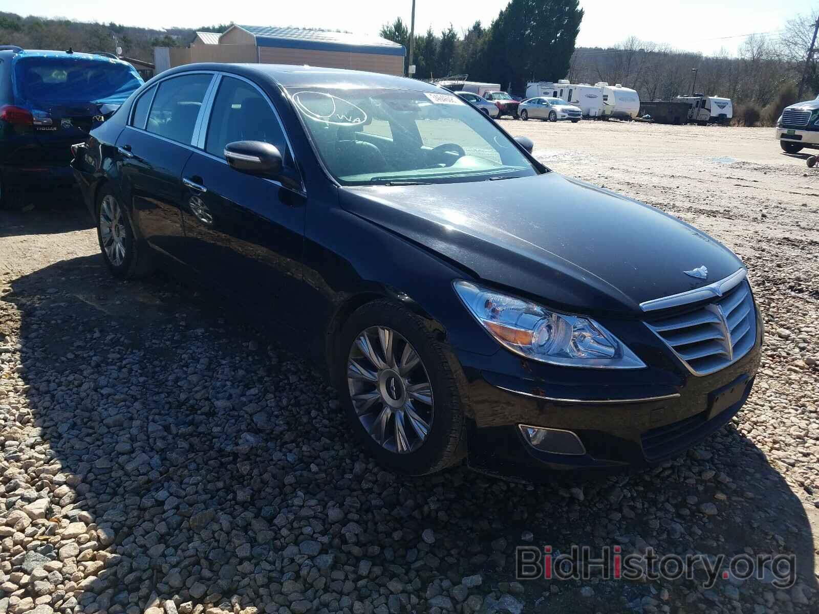 Photo KMHGC4DE7BU117665 - HYUNDAI GENESIS 2011