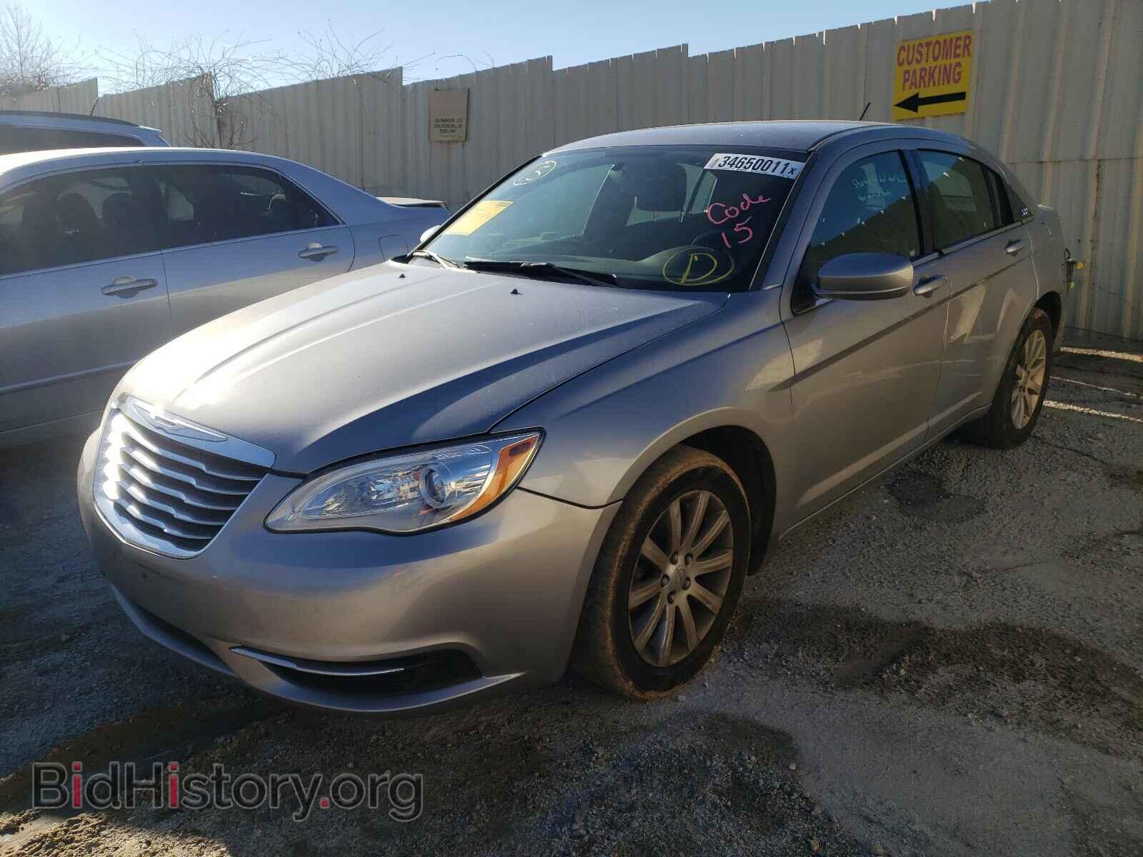 2013 CHRYSLER 200 - VIN: 1C3CCBBBXDN549880 - Фото 2