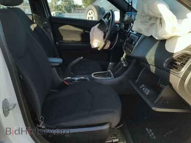 2014 CHRYSLER 200 - VIN: 1C3CCBAB7EN205801 - Photo 5