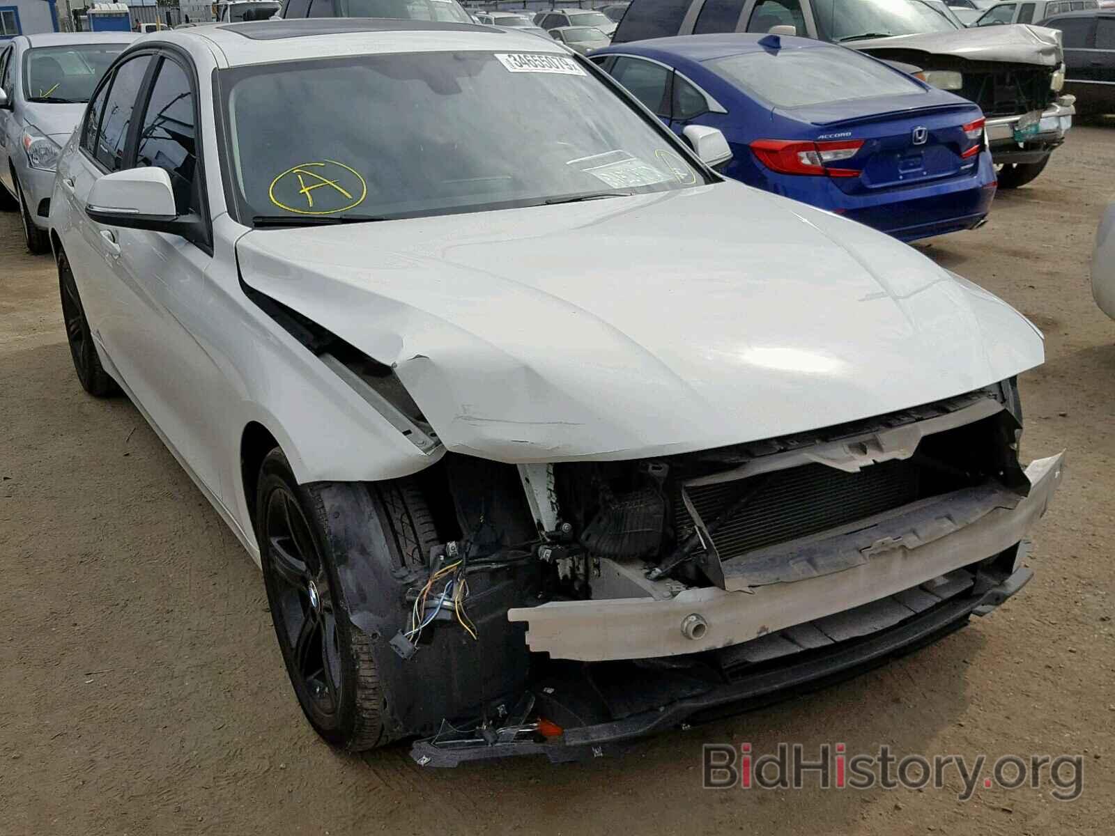 Photo WBA3C1C54DF435606 - BMW 3 SERIES 2013